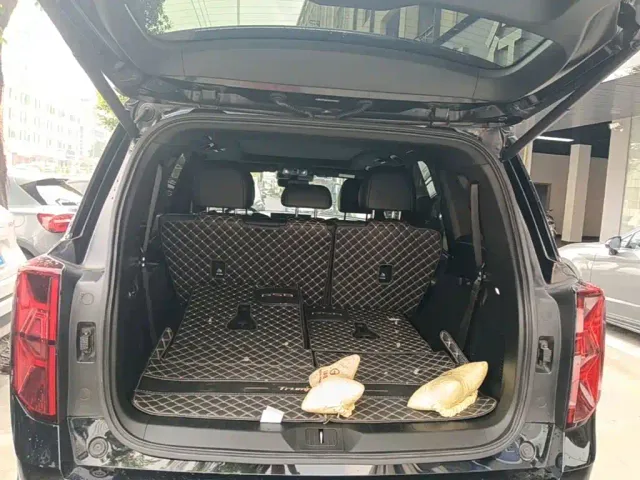GAC Trumpchi GS8 — Фото автомобиля 18