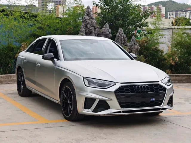 Audi A4L — Фото автомобиля 3