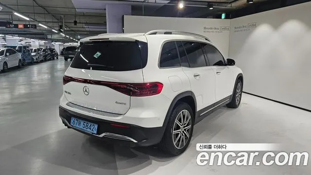 Mercedes-Benz EQB X243 — Фото автомобиля 4