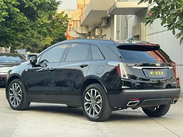 Cadillac XT5 — Фото автомобиля 8