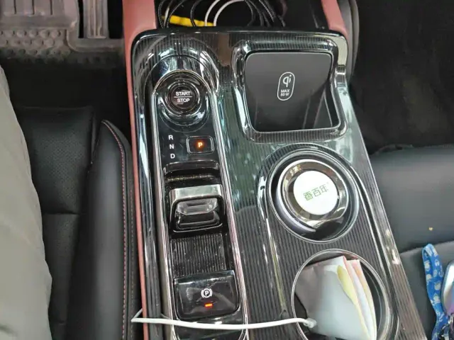 GAC Trumpchi E8 — Фото автомобиля 16