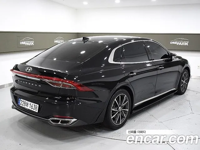 Hyundai Grandeur Новый Grandeur IG 3.0 LPi (Для проката) — Фото автомобиля 2