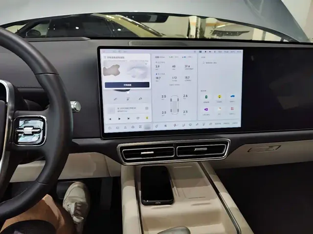 Li Auto Li Xiang L9 2025 Ultra Smart Renewal Edition — Фото автомобиля 9