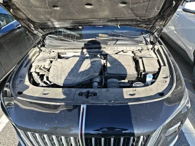 Hongqi H5 — Фото автомобиля 10