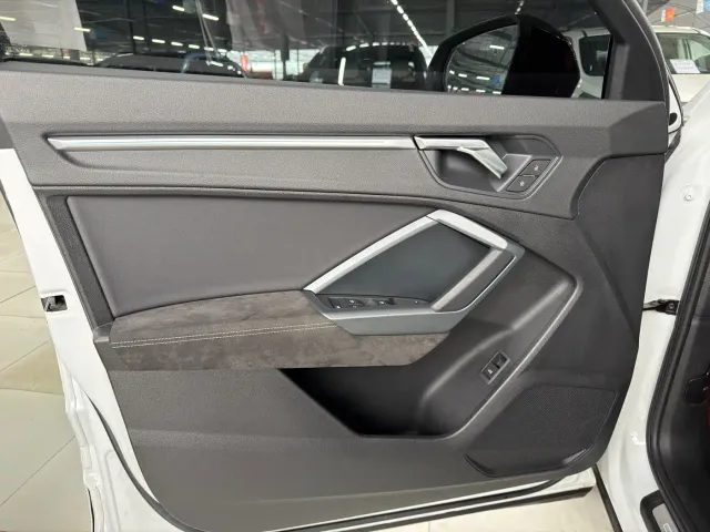 Audi Q3 Sportback — Фото автомобиля 5