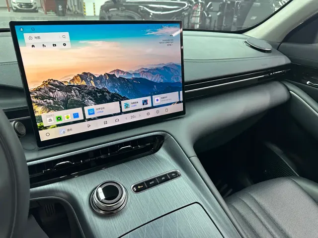Geely Galaxy E5 — Фото автомобиля 7