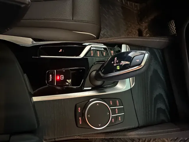 BMW 5 Series — Фото автомобиля 18