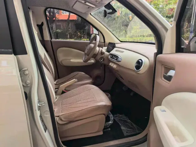 Wuling Hongguang Mini EV — Фото автомобиля 8