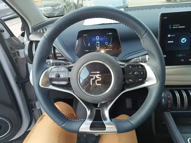 BYD Yuan PLUS — Фото автомобиля 10