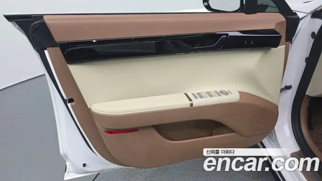 Hyundai Grandeur GN7 — Фото автомобиля 13