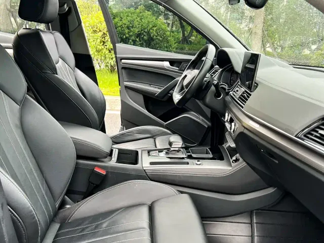 Audi Q5L — Фото автомобиля 8