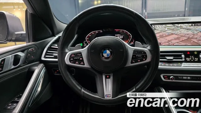BMW X6 xDrive40i M Sport — Фото автомобиля 13