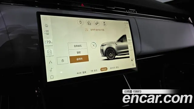 Land Rover Range Rover Sport — Фото автомобиля 14
