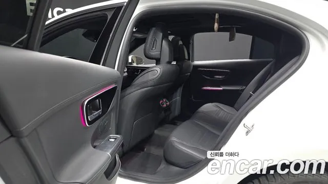 Mercedes-Benz C-Class — Фото автомобиля 11