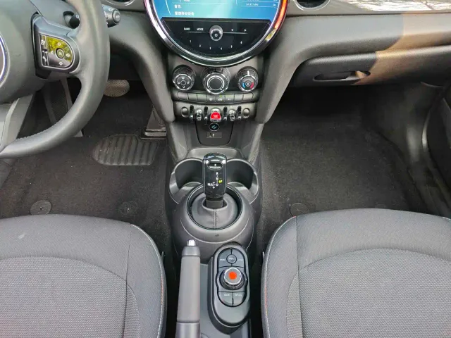 MINI Hatch — Фото автомобиля 14