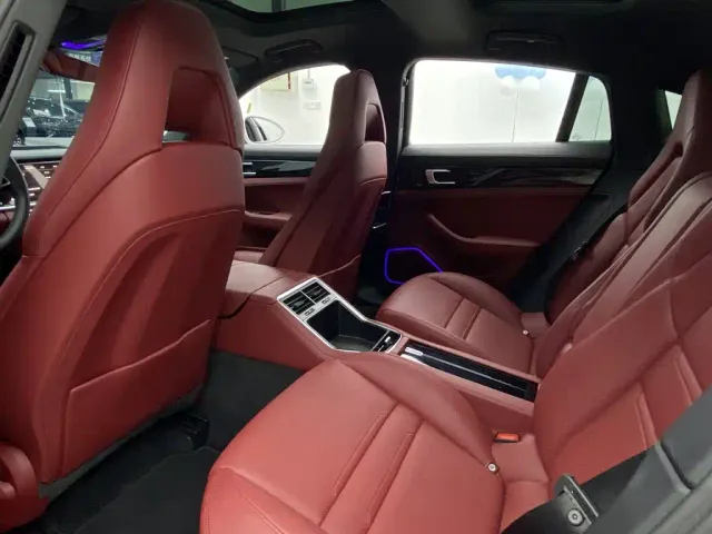 Porsche Panamera — Фото автомобиля 18