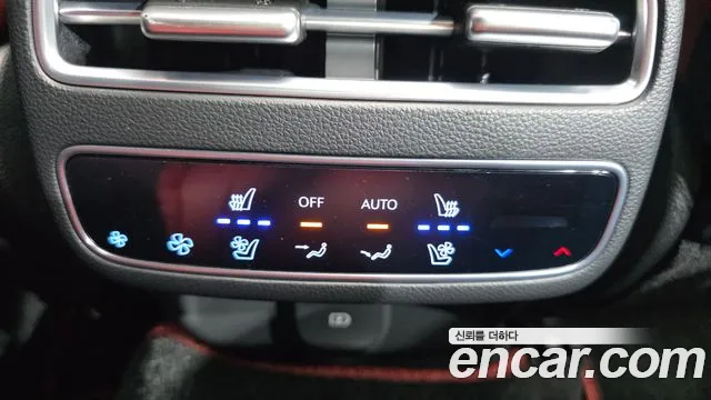 Genesis GV70 2.5T Бензин AWD — Фото автомобиля 19
