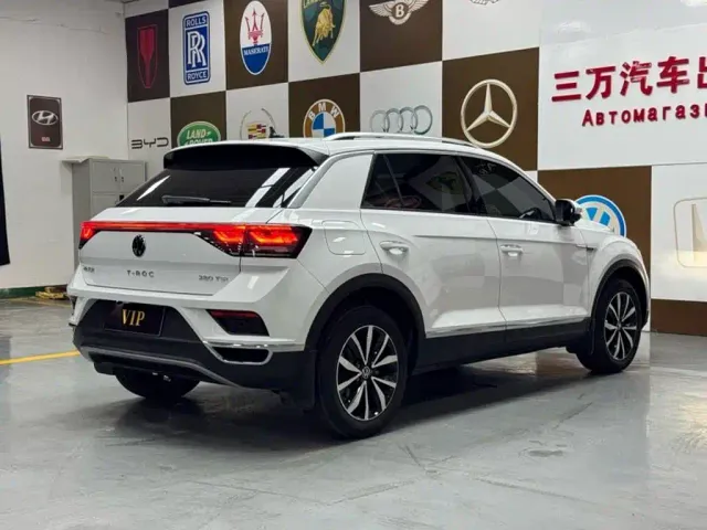 Volkswagen T-Roc — Фото автомобиля 6