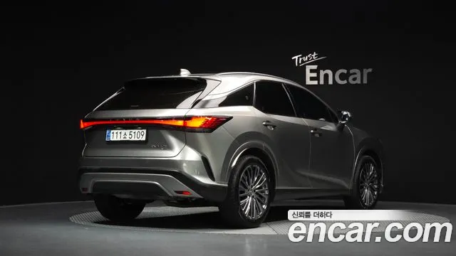 Lexus RX — Фото автомобиля 2