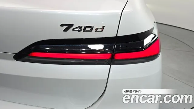 BMW 7-Series — Фото автомобиля 20