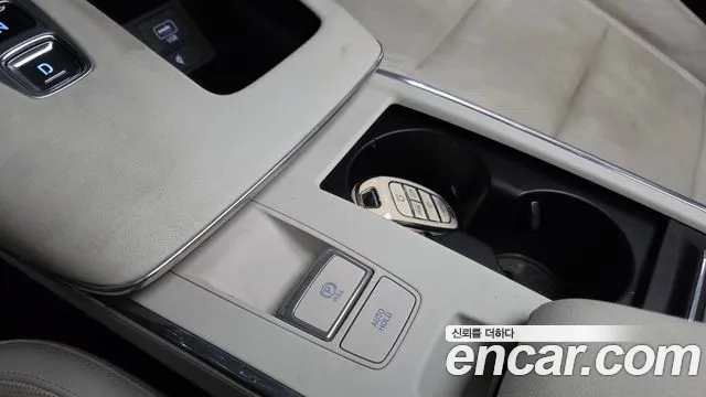 Hyundai Grandeur — Фото автомобиля 26