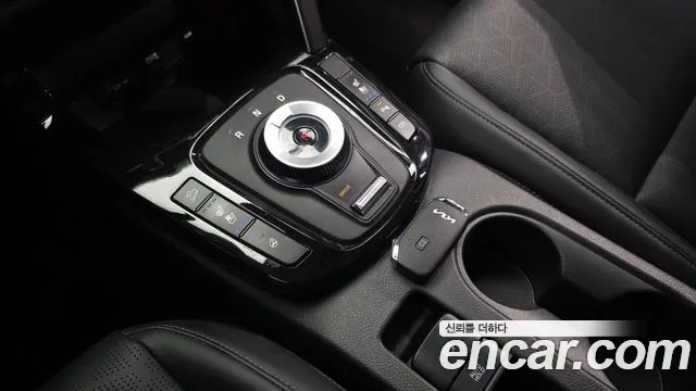 Kia Seltos — Фото автомобиля 9
