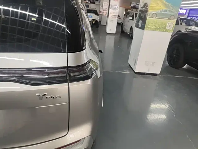 GAC Aion Y — Фото автомобиля 7