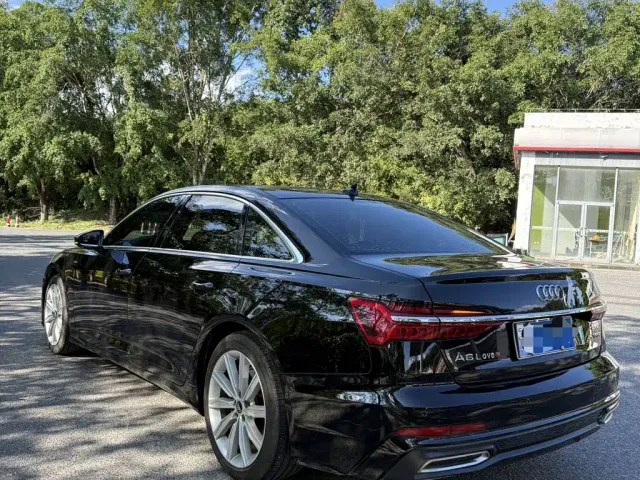 Audi A6L — Фото автомобиля 5