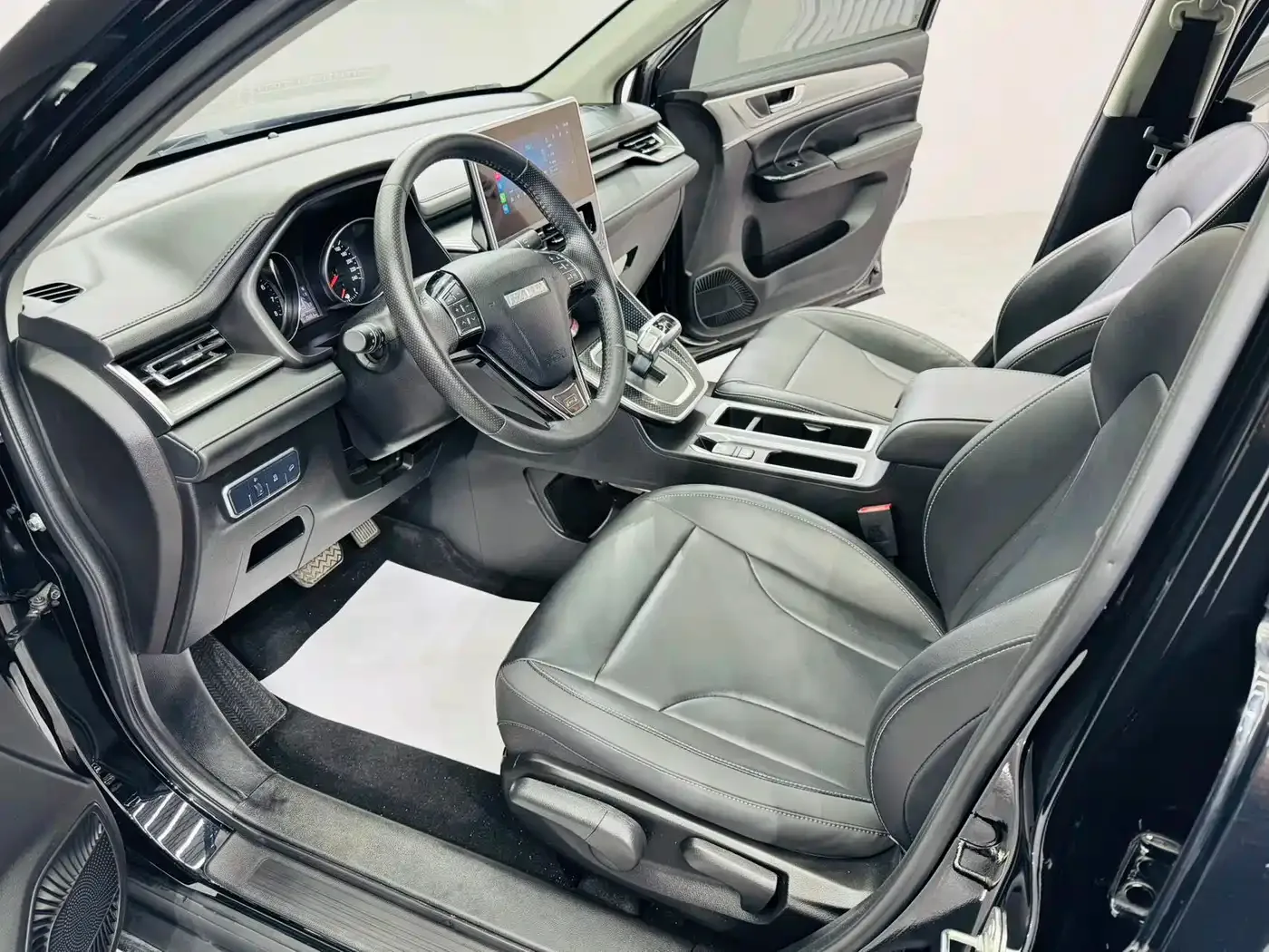 Haval Haval M6 2021 PLUS 1.5T DCT Luxury Smart Connect — Фото автомобиля 7