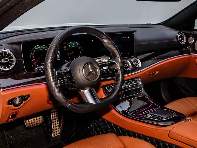 Mercedes-Benz E-Class — Фото автомобиля 22