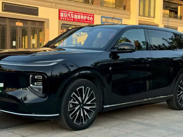 Changan Qiyuan Q07 — Фото автомобиля 3