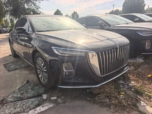 Hongqi H5 — Фото автомобиля 3
