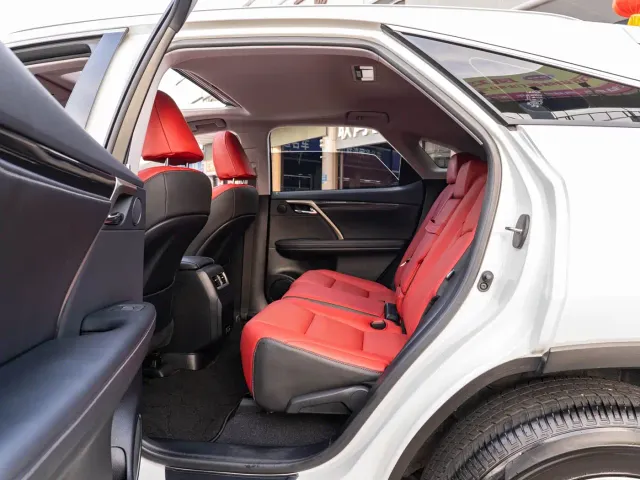 Lexus RX — Фото автомобиля 9