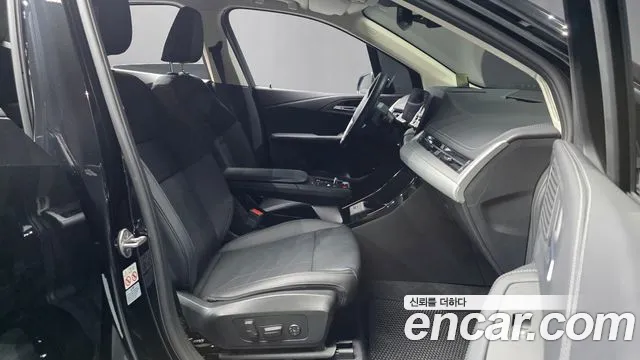 BMW 2 Series U06 — Фото автомобиля 11