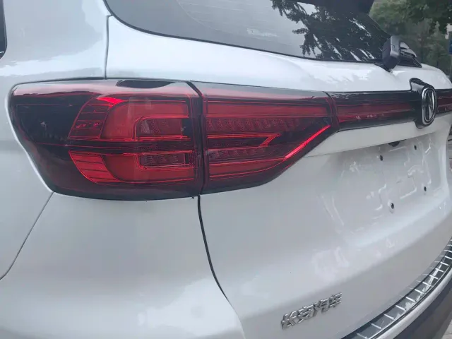 Changan CS75 — Фото автомобиля 9