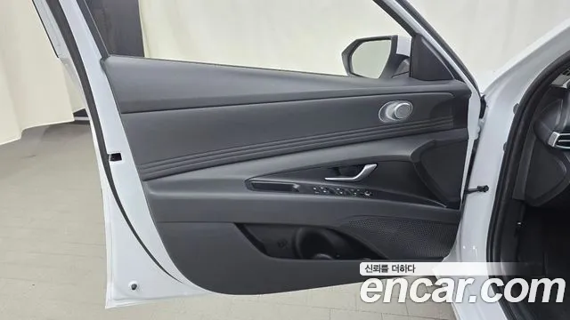 Hyundai Avante — Фото автомобиля 13