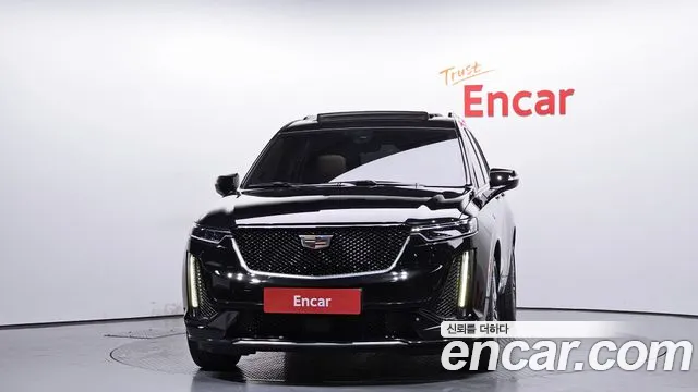 Cadillac XT6 — Фото автомобиля 3