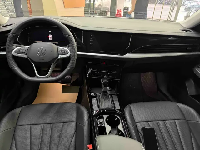 Volkswagen Passat — Фото автомобиля 5