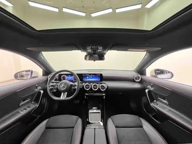 Mercedes-Benz A-Class — Фото автомобиля 15