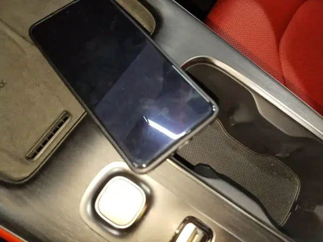 Xiaomi SU7 — Фото автомобиля 8