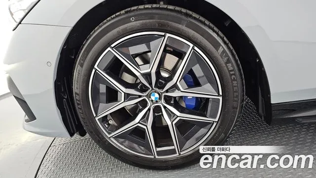 BMW 5-Series — Фото автомобиля 5