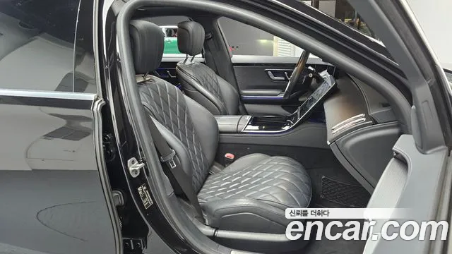 Mercedes-Benz S-Class — Фото автомобиля 16