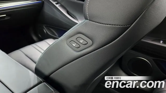 Genesis G80 Бензин 2.5 турбо AWD — Фото автомобиля 30
