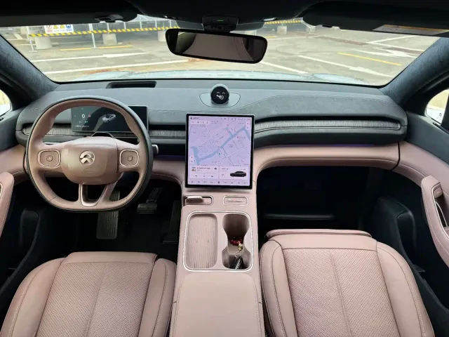 Nio EC6 — Фото автомобиля 14