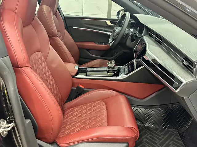 Audi A7L — Фото автомобиля 9