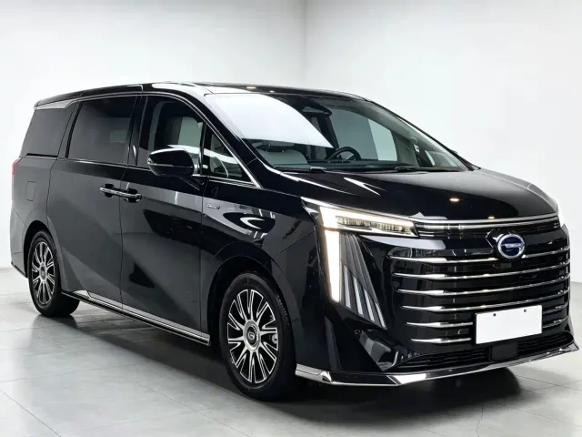 GAC Trumpchi E9 — Фото автомобиля 2