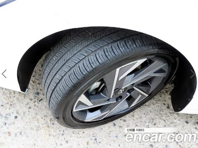 Hyundai AVANTE Новый Avante (CN7) — Фото автомобиля 20