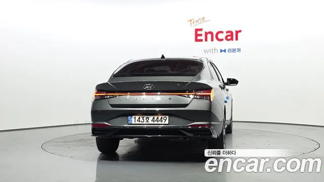 Hyundai Avante CN7 — Фото автомобиля 3