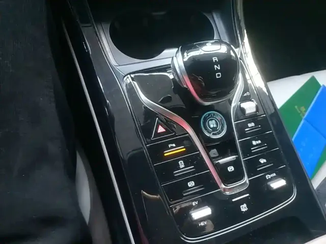 BYD Qin PLUS — Фото автомобиля 13