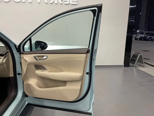Shangjie SUV — Фото автомобиля 29